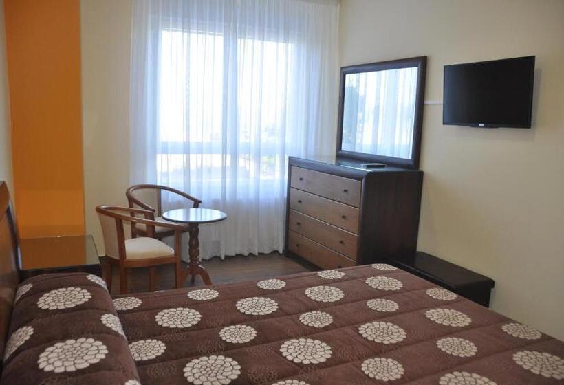 Habitación Estándar, De Alba