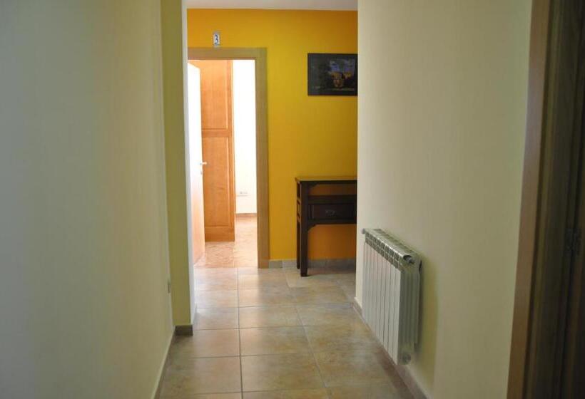 Suite 3 Dormitorios, De Alba