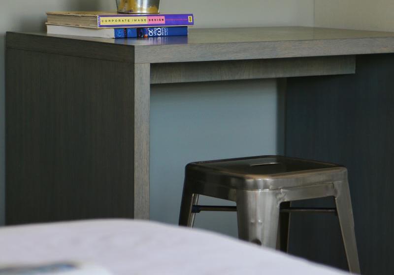 חדר סטנדרט לשלושה עם מרפסת, Design Architectonika