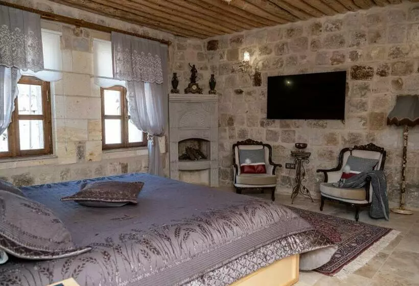 デラックスルーム, Cave Suites Cappadocia, Curio Collection by Hilton