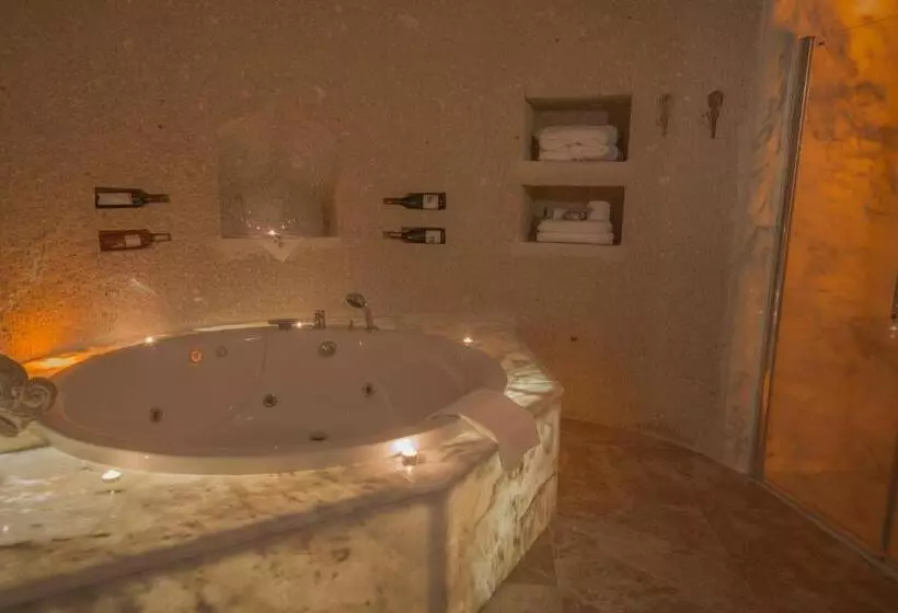 スタンダードルーム, Cave Suites Cappadocia, Curio Collection by Hilton