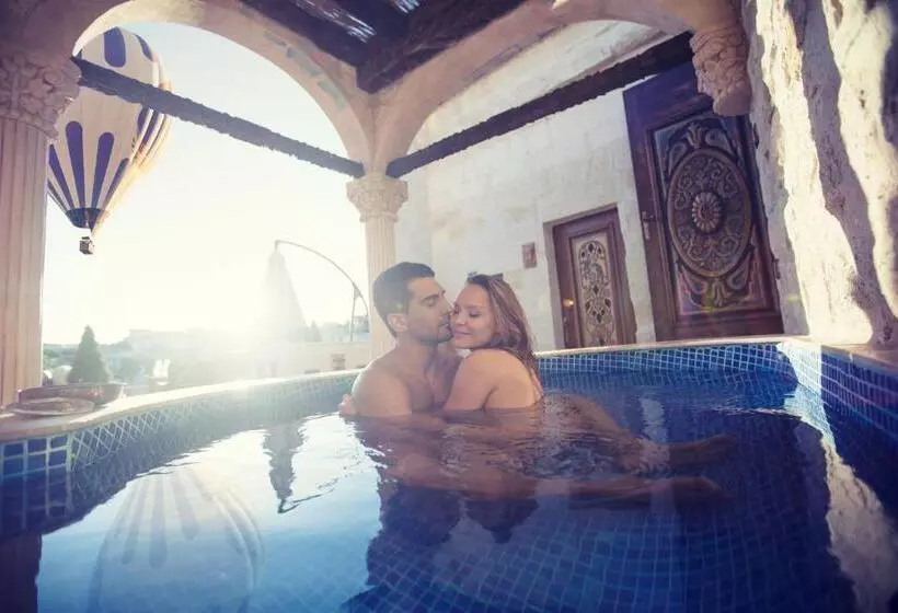 テラス付スイート, Cave Suites Cappadocia, Curio Collection by Hilton