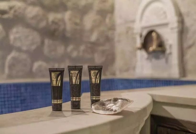 テラス付スイート, Cave Suites Cappadocia, Curio Collection by Hilton