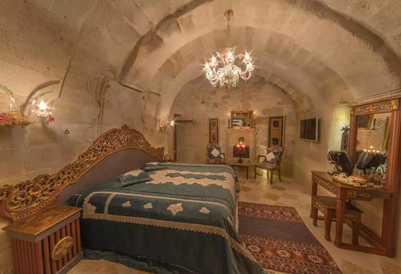 デラックスルーム, Cave Suites Cappadocia, Curio Collection by Hilton