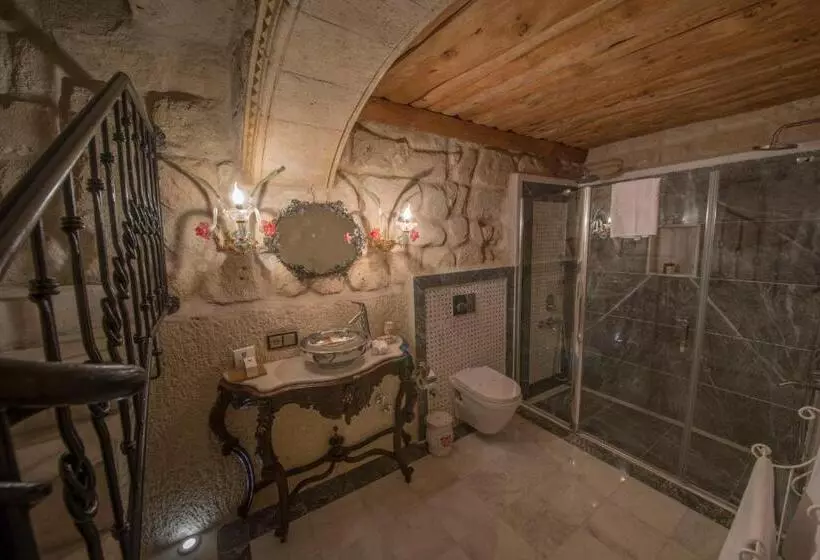 デラックスルーム, Cave Suites Cappadocia, Curio Collection by Hilton