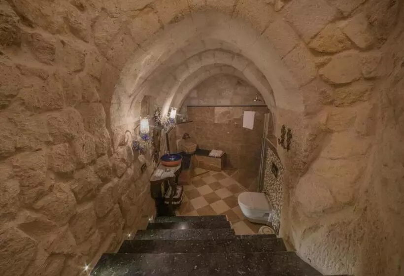 デラックスルーム, Cave Suites Cappadocia, Curio Collection by Hilton