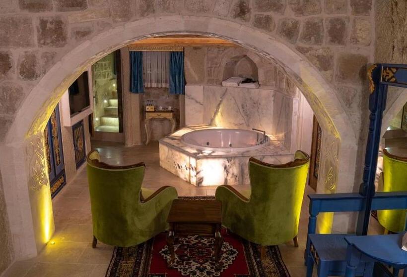 سوییت, Elika Cave Suites & Spa