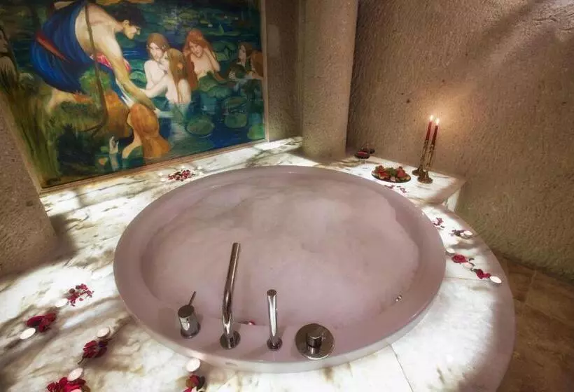 スイート, Cave Suites Cappadocia, Curio Collection by Hilton