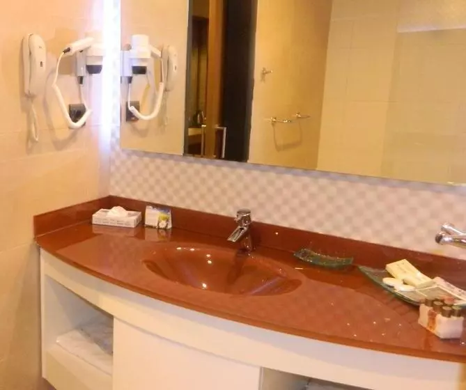 اتاق اکونومی, Grand Asya