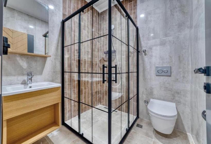 클래식 싱글 룸, Hildegard