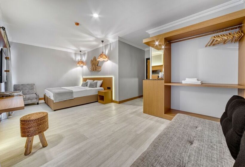 패밀리 룸, Hildegard