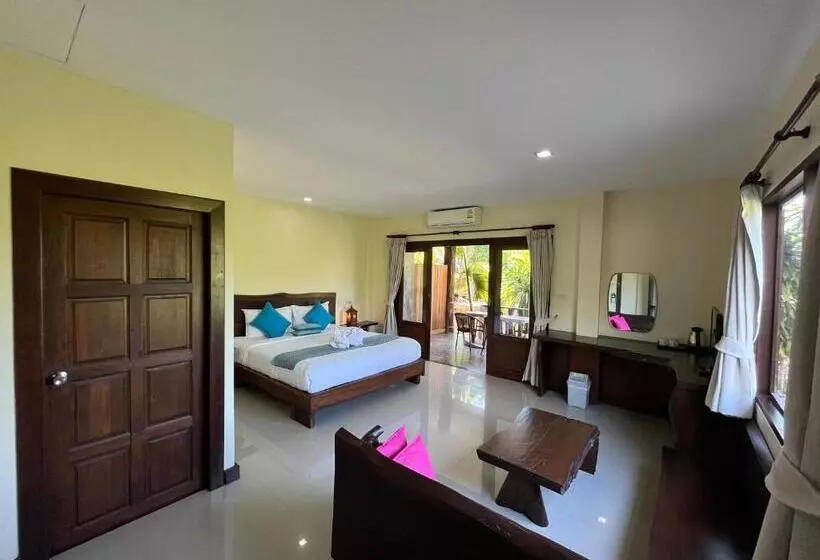 デラックスルーム, Krabi Klong Muang Bay Resort