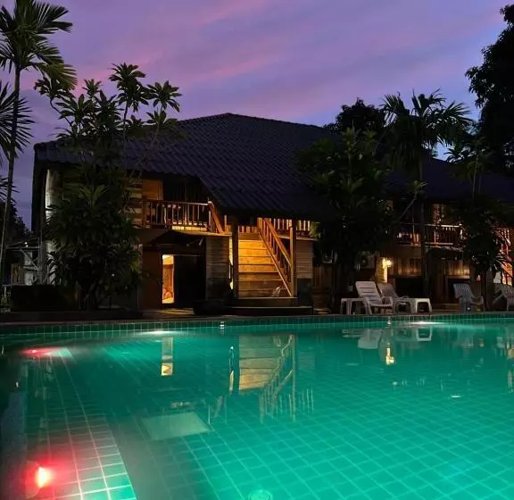 スーペリアファミリールーム, Krabi Klong Muang Bay Resort
