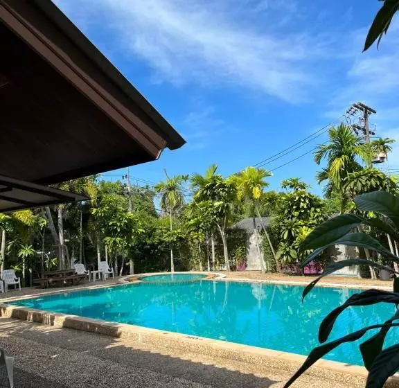 キングサイズベッドのスタンダードルーム, Krabi Klong Muang Bay Resort