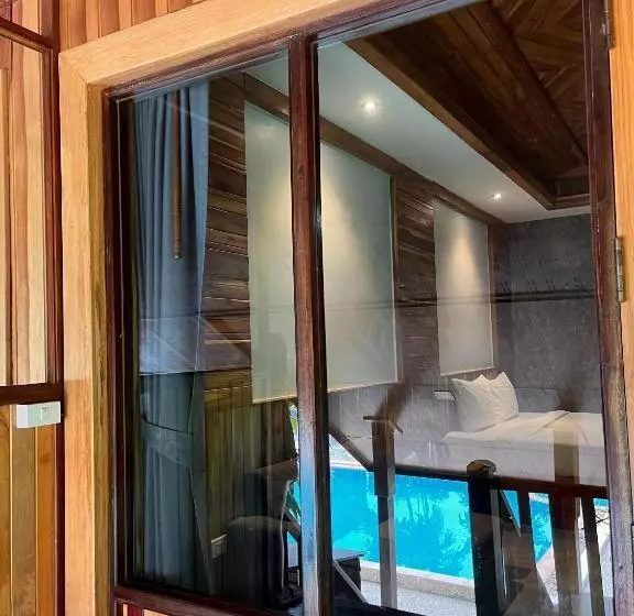 キングサイズベッドのスタンダードルーム, Krabi Klong Muang Bay Resort