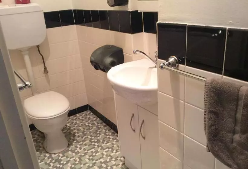 اتاق استاندارد, New Whyalla