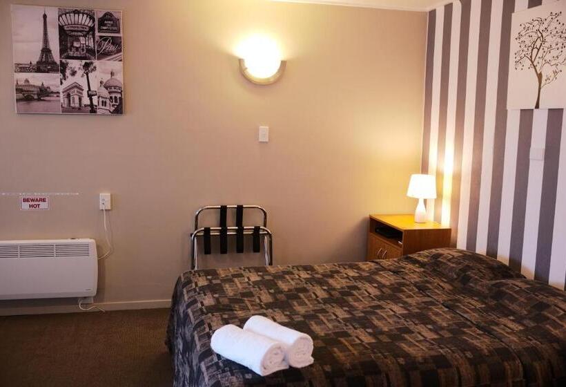 استودیوی استاندارد, Kiwi Studios Motel