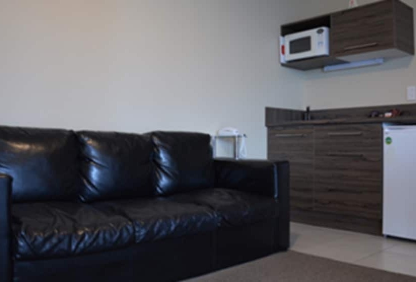 エクゼクティブスイート, Kiwi Studios Motel