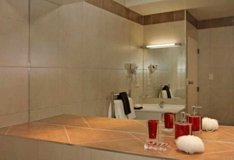 ファミリーステューディオ, Kiwi Studios Motel