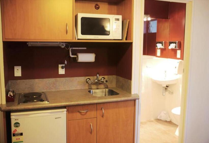 スタンダードスタジオ, Kiwi Studios Motel