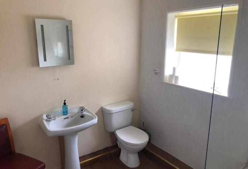 Семейный Номер, Boston Lodge