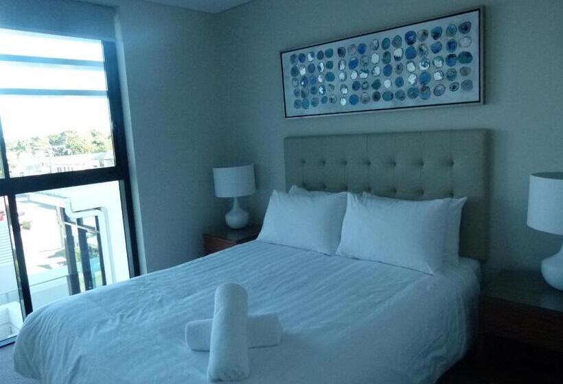 آپارتمان 2 خوابه, Pure Kirra