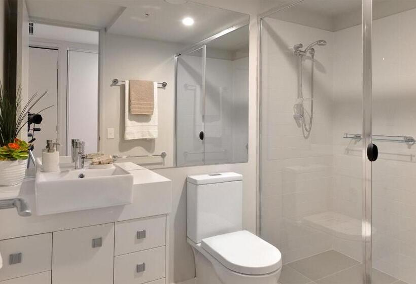 آپارتمان 2 خوابه, Pure Kirra