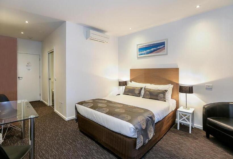 غرفة قياسية سرير ملكى, Belmercer Motel