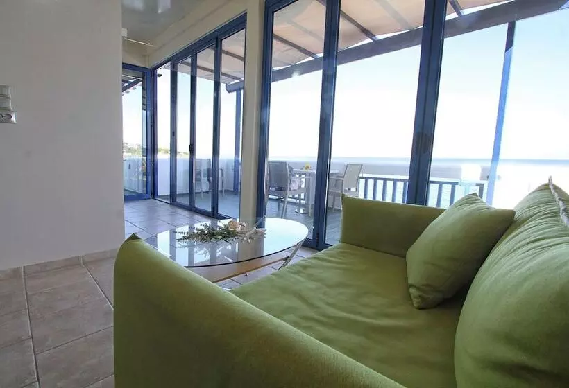 استودیو اجرایی, Chios Xenia Studio & Apartments