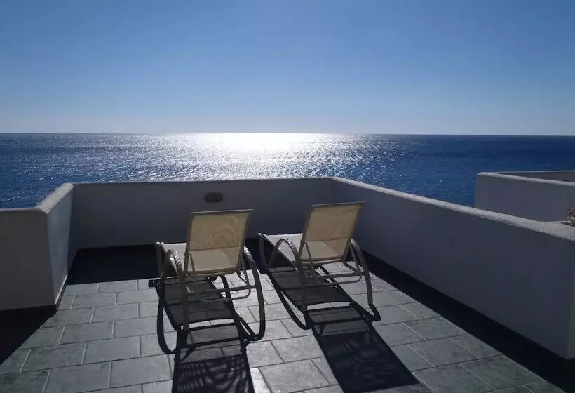 استودیو اجرایی, Chios Xenia Studio & Apartments