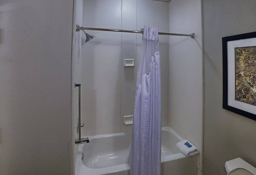 סוויטה מותאמת לאדם עם מוגבלויות, Holiday Inn Express Hotel & Suites Pell City By Ihg