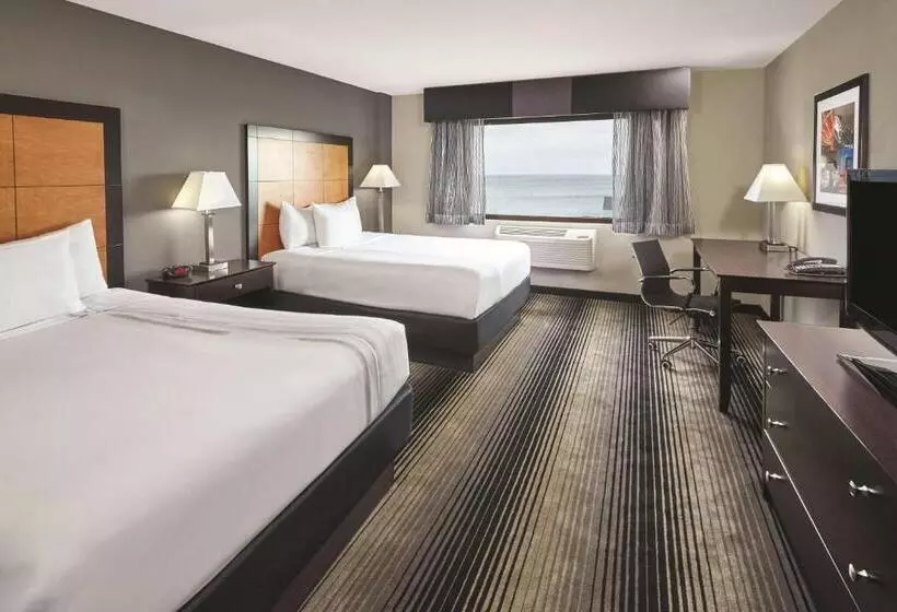 レイクビュースタンダードルーム, Best Western Plus Hyde Park Chicago