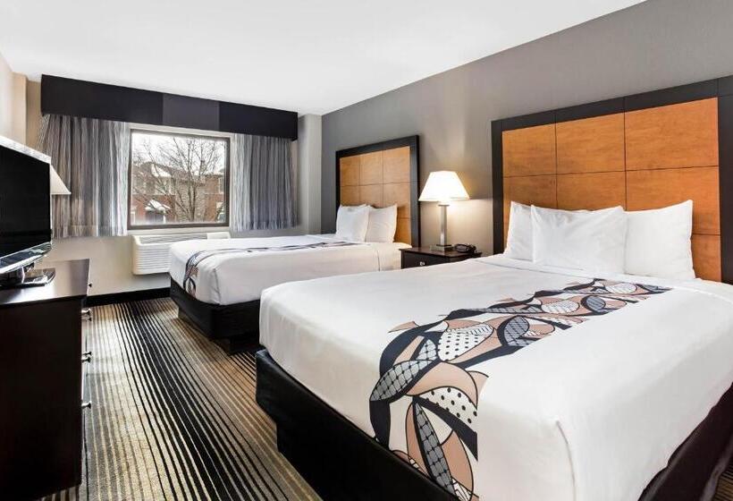 סוויטה, Best Western Plus Hyde Park Chicago