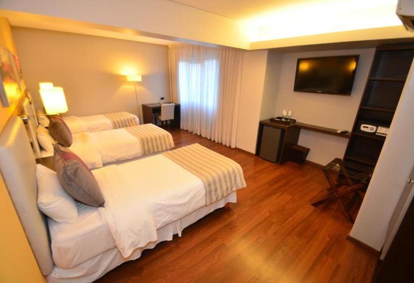 高级三人间, Bicentenario Suites & Spa