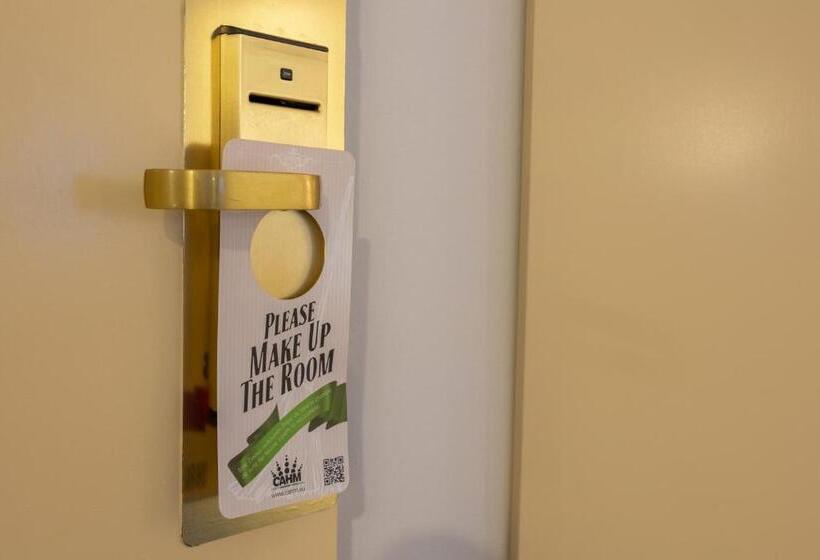 سوییت, Sir Royal