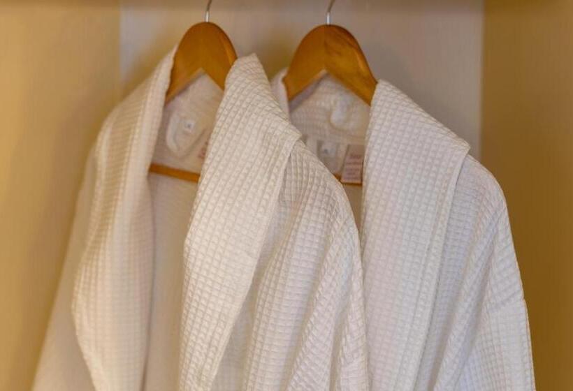 سوییت, Sir Royal