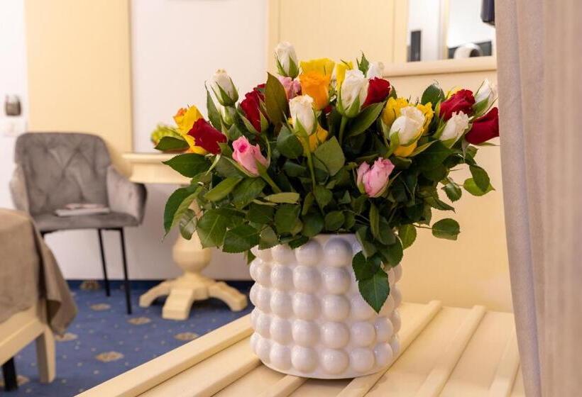 اتاق استاندارد, Sir Royal