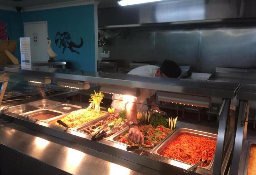 Апартаменты 1 Спальня, Karratha Lodge