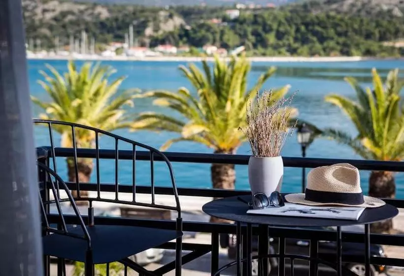 オーシャンビュースーペリアールーム, Kefalonia Grand
