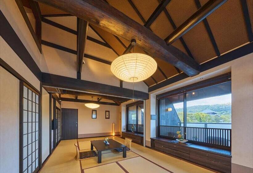 Номер Deluxe, Wakasa Annex