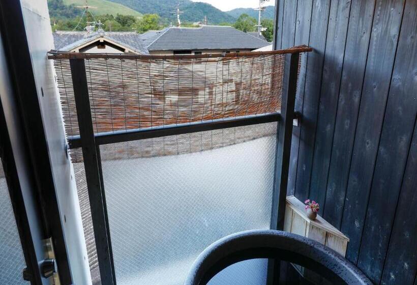 Номер Superior, Wakasa Annex