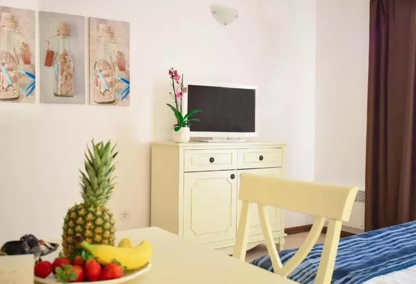 استودیو استاندارد با بالکن, Oasis Resort Lozenets