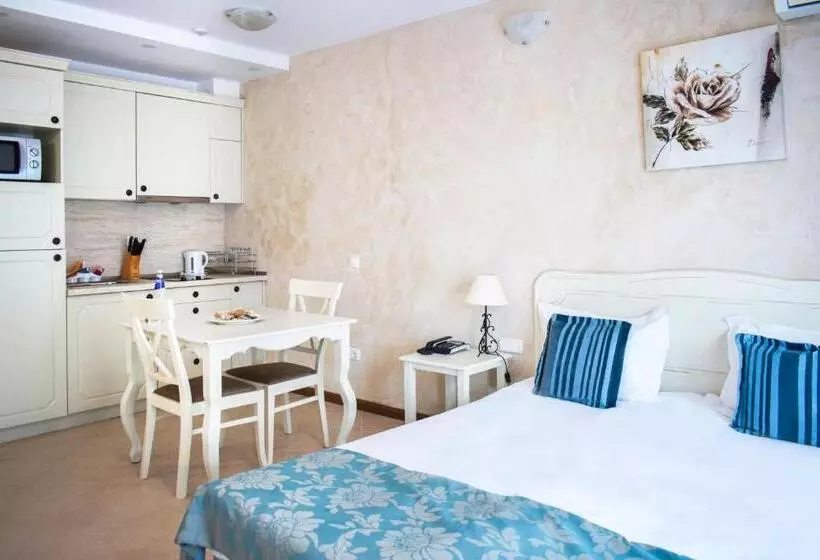 استودیو استاندارد با بالکن, Oasis Resort Lozenets
