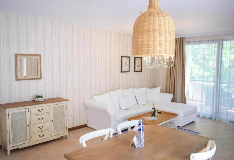 شقة بريميوم غرفة نوم واحدة مزودة بشُرفة, Oasis Resort Lozenets