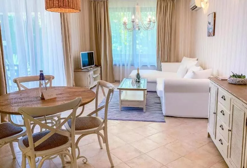 آپارتمان 1 خوابه پریمیوم با بالکن, Oasis Resort Lozenets