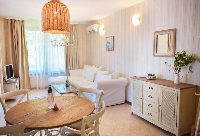 شقة بريميوم غرفة نوم واحدة مزودة بشُرفة, Oasis Resort Lozenets