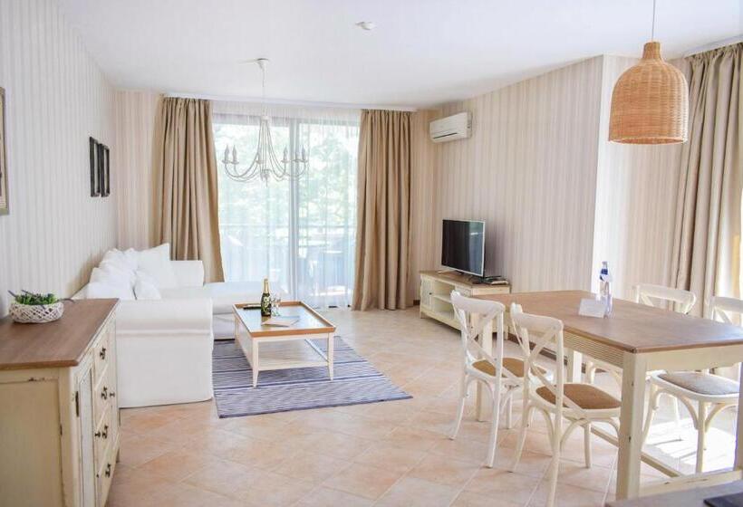 شقة بريميوم غرفة نوم واحدة مزودة بشُرفة, Oasis Resort Lozenets