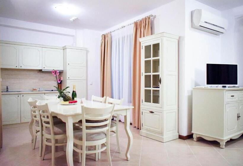 آپارتمان 2 خوابه با بالکن, Oasis Resort Lozenets