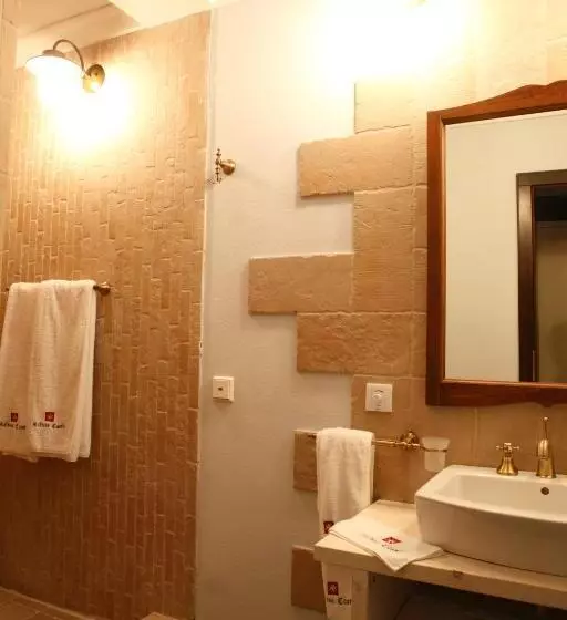 Standard Room with Balcony Side Sea View, Oasis Resort Lozenets