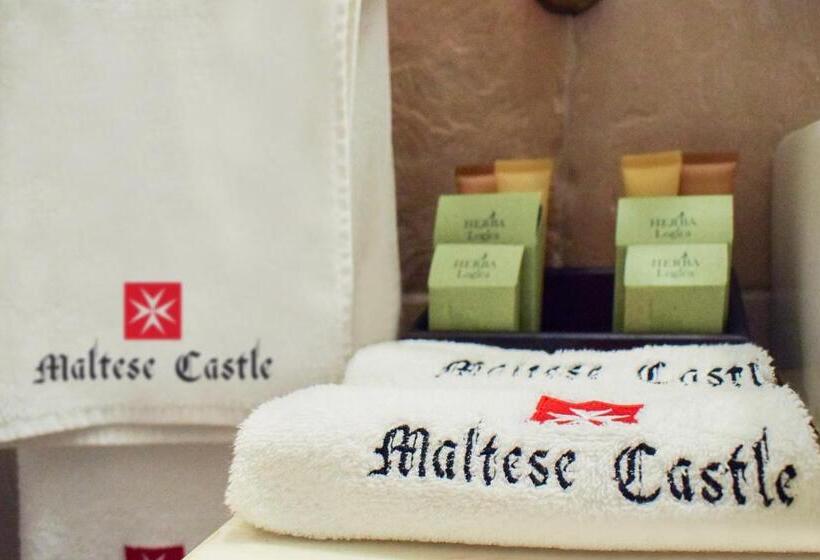 غرفة قياسية مزوَّدة بشُرفة إطلالة جانبية علي البحر, Oasis Resort Lozenets